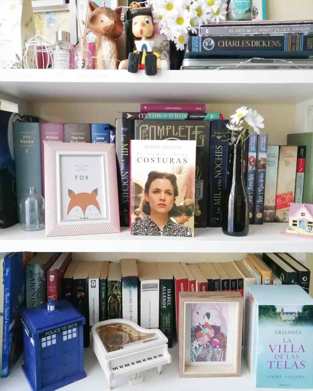 El Tiempo Entre&nbsp;Costuras